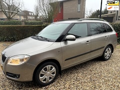 Skoda Fabia Combi - 1.6-16V Tour