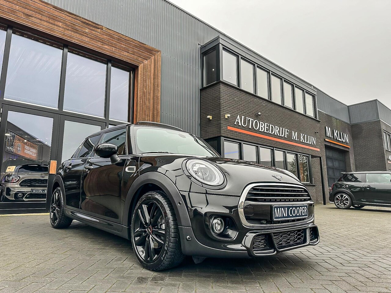 MINI John Cooper Works - Mini 1.5 Cooper aut 136pk/Pano/Navi/Virtual Cockpit/Btw - AutoWereld.nl