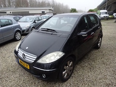 Mercedes-Benz A-klasse - 150 Elegance ketting hoorbaar