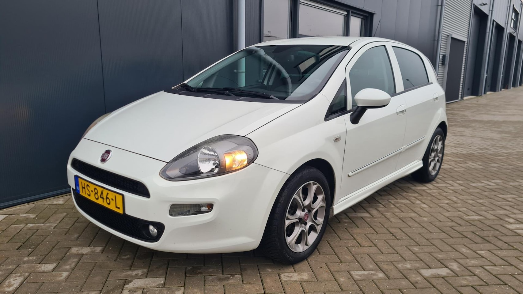 Fiat Punto Evo - 1.3 M-Jet Lounge 1.3 M-Jet Lounge - AutoWereld.nl