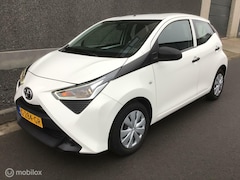 Toyota Aygo - 1.0 VVT-i x dagrijverlichting, airco 5 drs