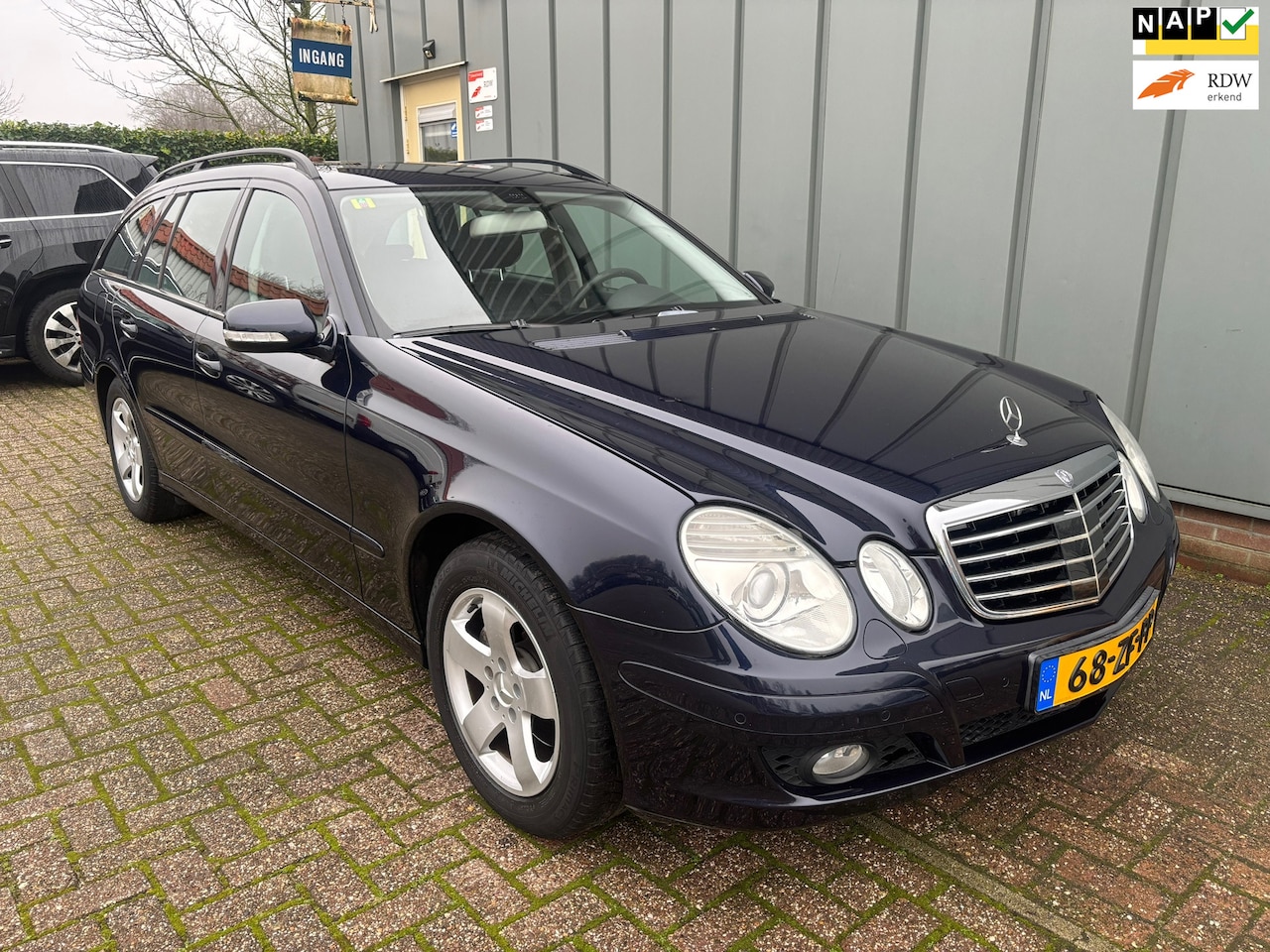 Mercedes-Benz E-klasse Estate - 230 Classic NAP//AIRCO//CRUISE//NAVI//7PERSOONS//AUTOMAAT - AutoWereld.nl