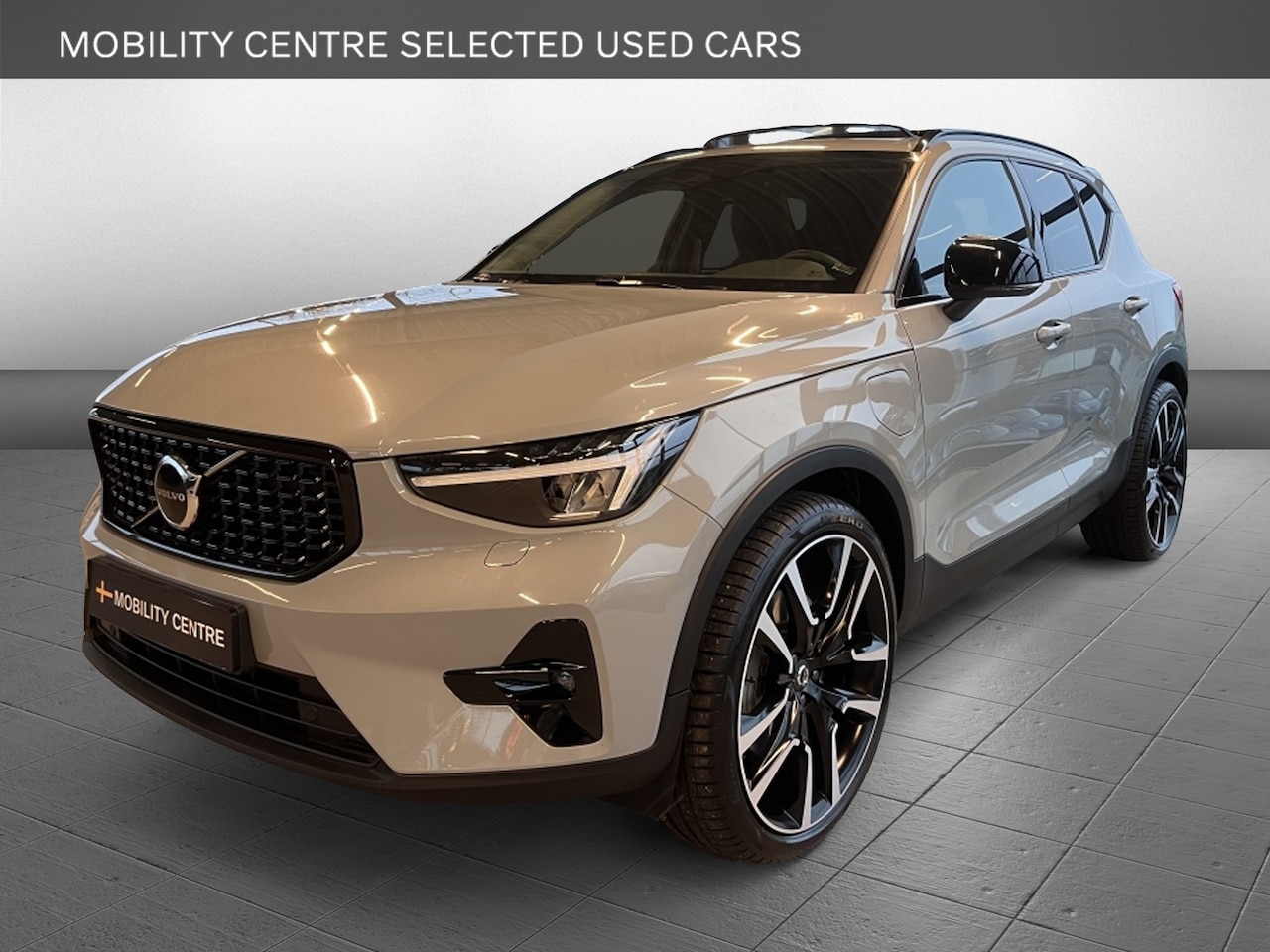 Volvo XC40 - T4 Ultimate Dark | Panoramadak | Leder Bekl. | 22 inch | H&K Aud - AutoWereld.nl