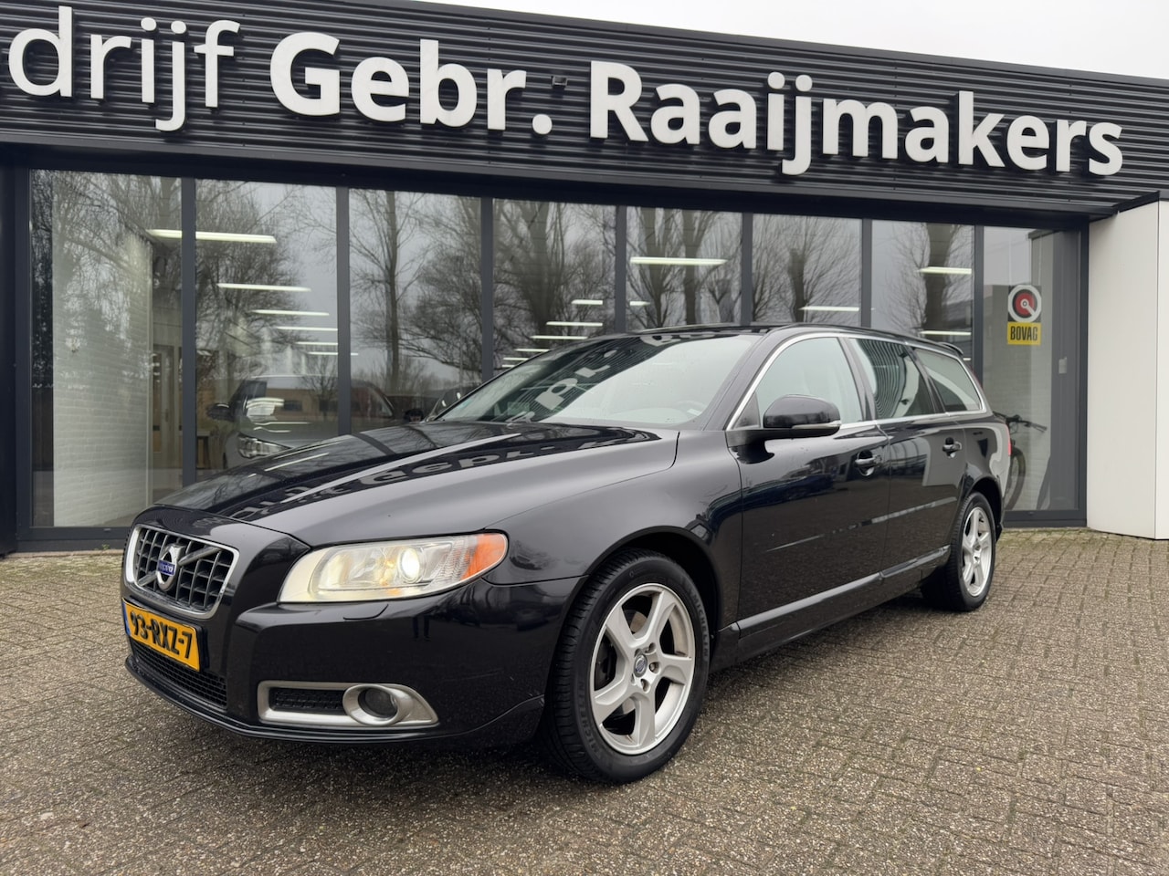 Volvo V70 - 1.6 T4 Limited Edition*Xenon*Navi*Leder*EXPORT/EX.BPM* - AutoWereld.nl