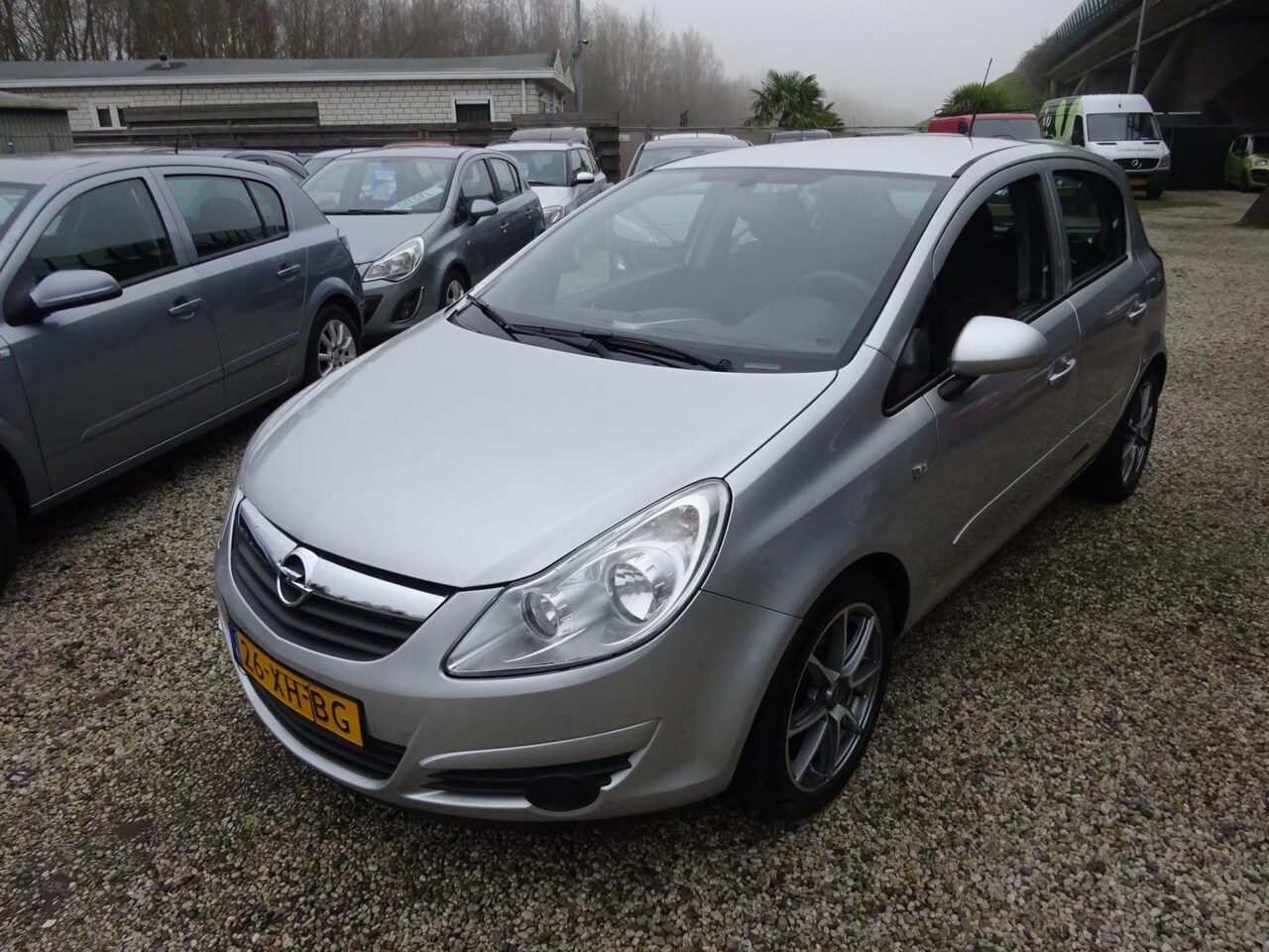 Opel Corsa - 1.2-16V Business airco trekhaak sport velgen - AutoWereld.nl