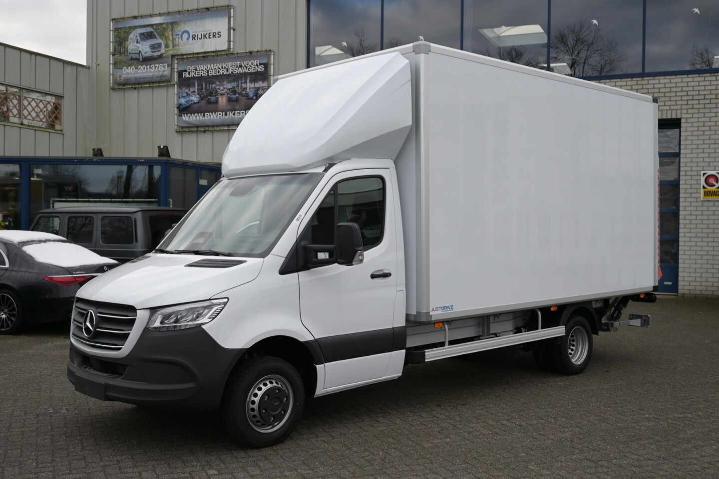 Mercedes-Benz Sprinter - 517 CDI BPM vrij Geveerde stoel, MBUX 10.25, Led Koplampen Levering 04-2025 - AutoWereld.nl