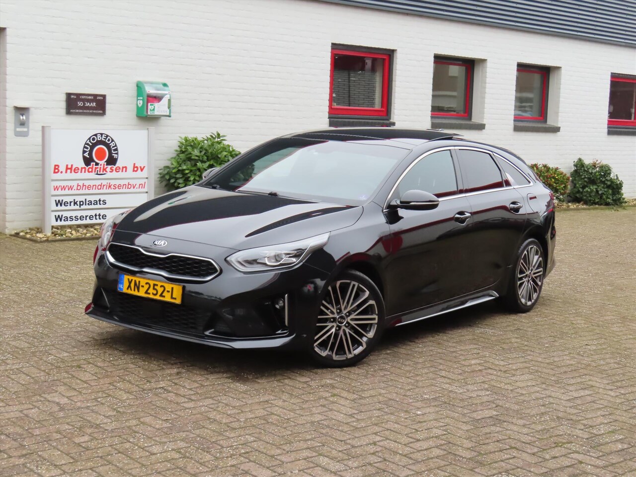 Kia Pro cee'd - 1.4 T-GDi 140pk GT-PlusLine/ Afneembare trekhaak/ 19 Inch/ Panoramadak/ Elektrisch verstel - AutoWereld.nl