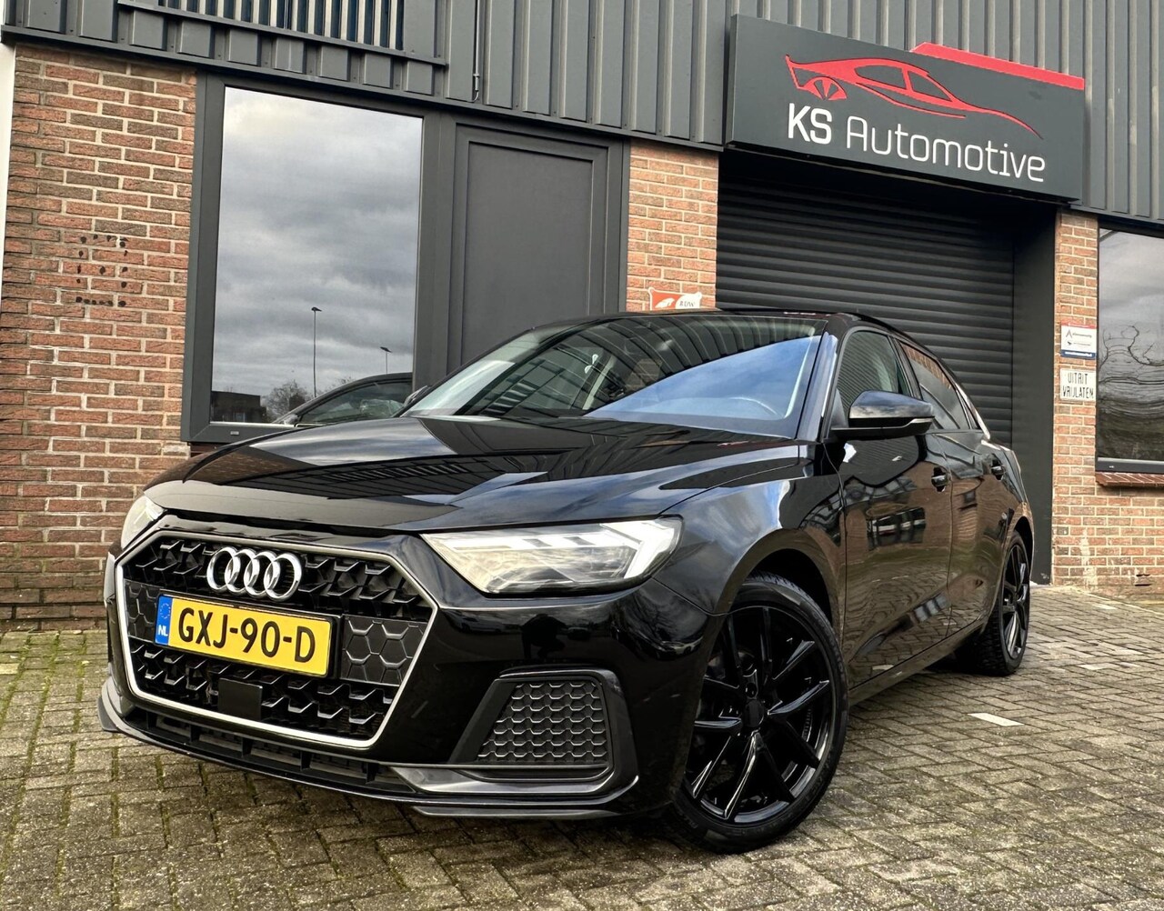 Audi A1 Sportback - 1.0 TFSI 95PK 2021 S-LINE Automaat Full LED 17'' - AutoWereld.nl