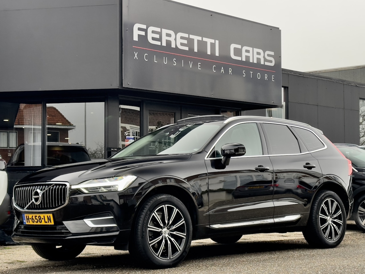 Volvo XC60 - 2.0 B5 AUT8 INSCRIPTION 251PK PANODAK LEDER NAVI RECHARGE CAMERA HEAD-UPP LED LMV PDC - AutoWereld.nl