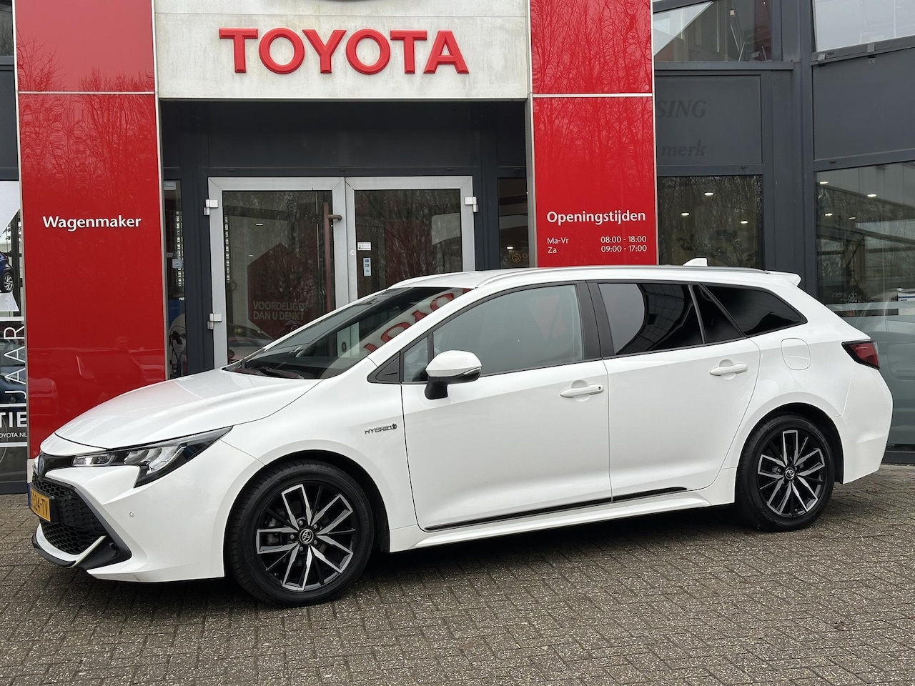 Toyota Corolla Touring Sports - 1.8 Hybrid Business Plus 1.8 Hybrid Business Plus - AutoWereld.nl