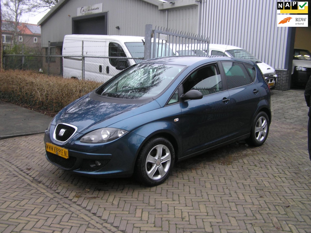 Seat Altea - 1.6 Comfortstyle 1e eigenaar 140 d km nap nieuwe apk - AutoWereld.nl