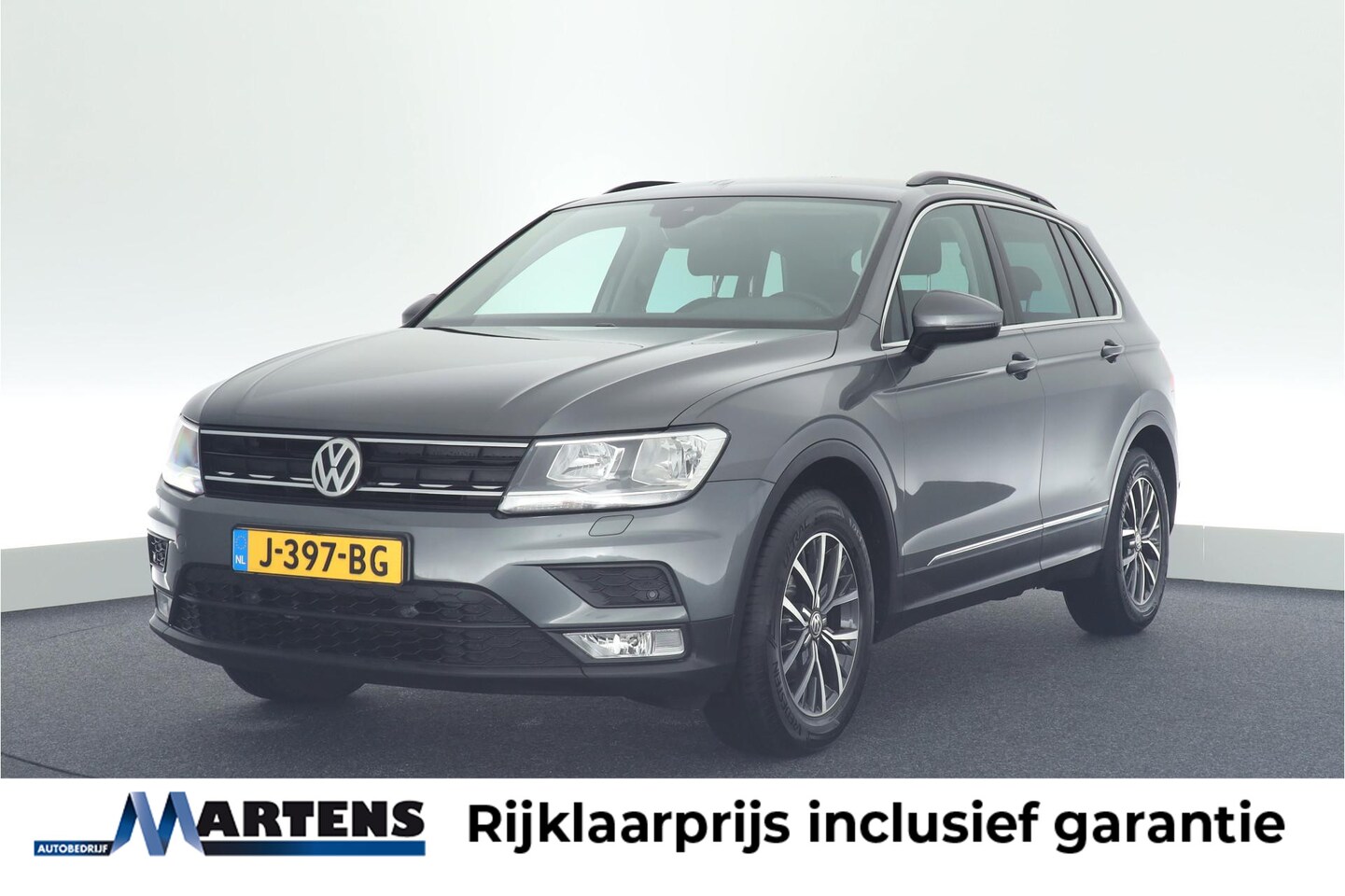 Volkswagen Tiguan - 1.4 TSI 125pk H6 Comfortline Trekhaak Stoelverwarming Virtual Cockpit Navigatie - AutoWereld.nl