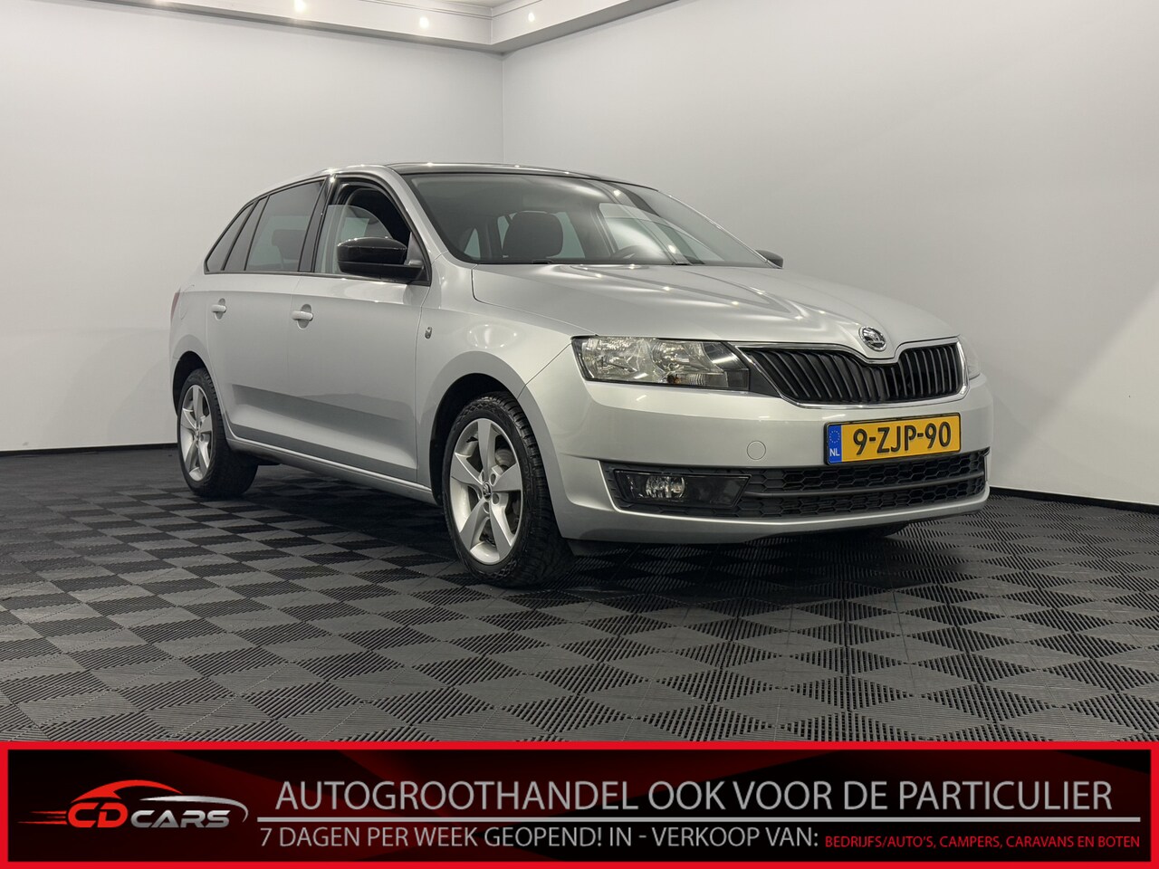 Skoda Rapid Spaceback - 1.2 TSI Greentech Ambition Pano, Airco, Navi, Parkeer sensoren, Lichtmetalen velgen - AutoWereld.nl