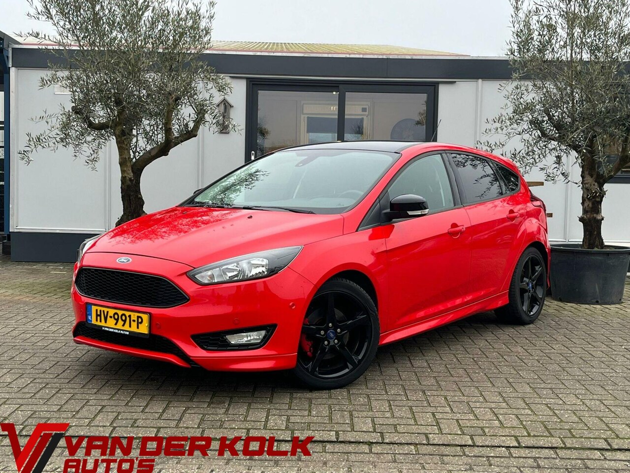 Ford Focus - 1.5 Red Edition 150 PK Navi Cruise Climate - AutoWereld.nl