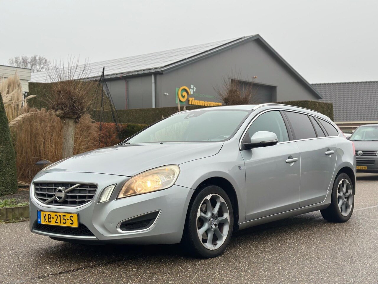 Volvo V60 - 1.6 DRIVe R-Design 2012 Navi/Clima/Lmv - AutoWereld.nl