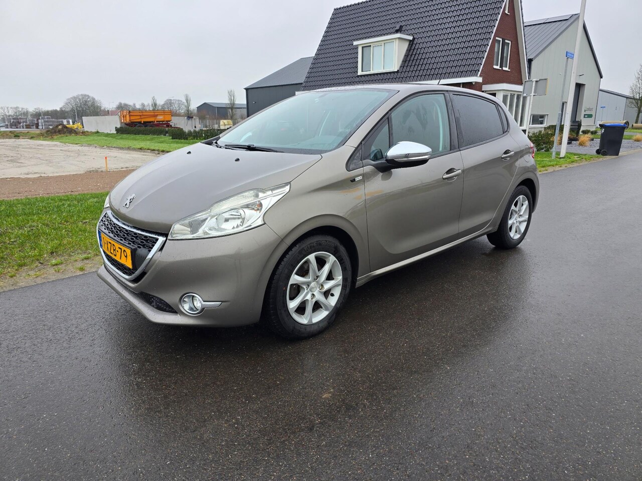 Peugeot 208 - 1.2 PureTech Style I Airco I NAVI I PDC Cruise Lage Km. - AutoWereld.nl