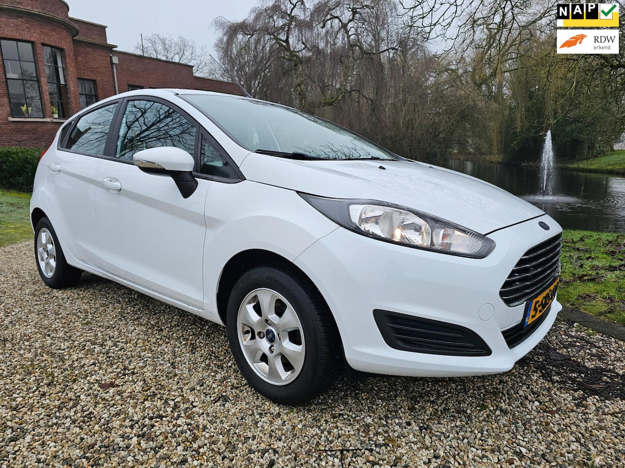 Ford Fiesta - 1.0 edition 5-drs AIRCO/navigatie *apk:11-2025* - AutoWereld.nl