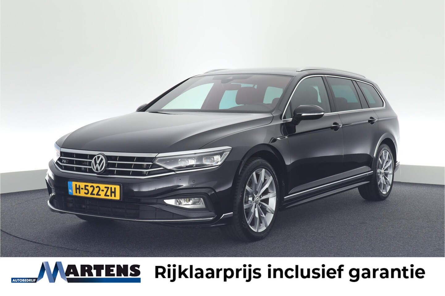 Volkswagen Passat Variant - 1.5 TSI 150pk DSG R-Line Elegance Trekhaak Keyless Stoelverwarming Matrix Led Virtual Cock - AutoWereld.nl