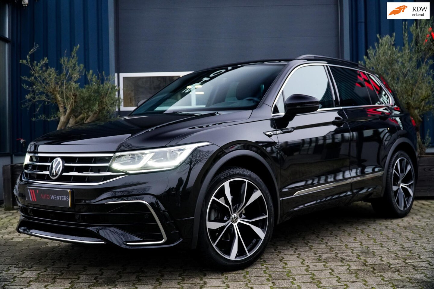 Volkswagen Tiguan - 1.5 TSI R-Line Business+ 150PK! - AutoWereld.nl