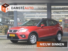 Seat Arona - 1.0 TSI 95pk Style │ Parkeersensoren voor en achter & Park assist │ Upgrade Winter