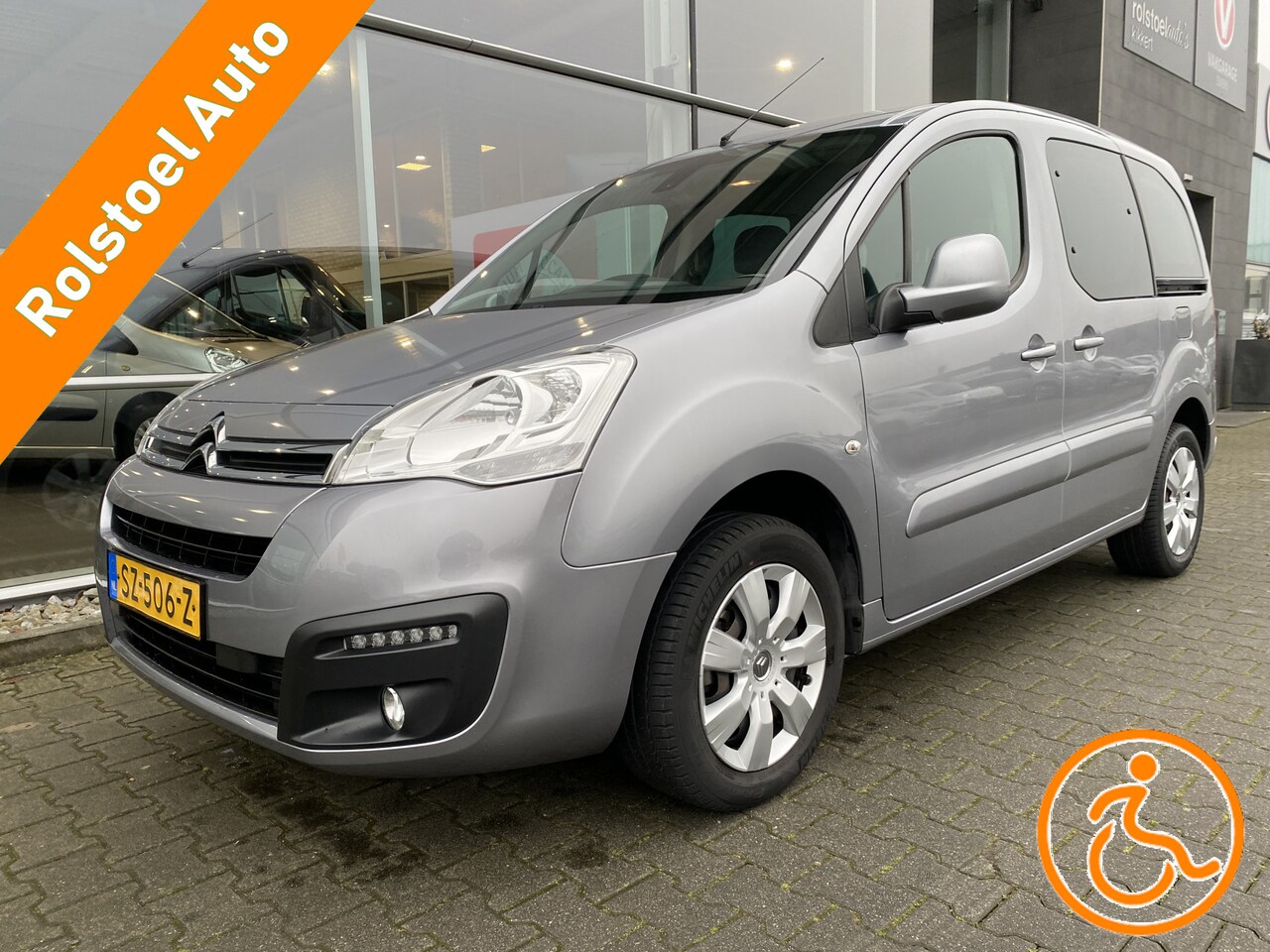 Citroën Berlingo - 3+1 Rolstoelauto 1.2 PureTech XTR (Zo goed als nieuwe rolstoelauto met zeer lage km.stand! - AutoWereld.nl