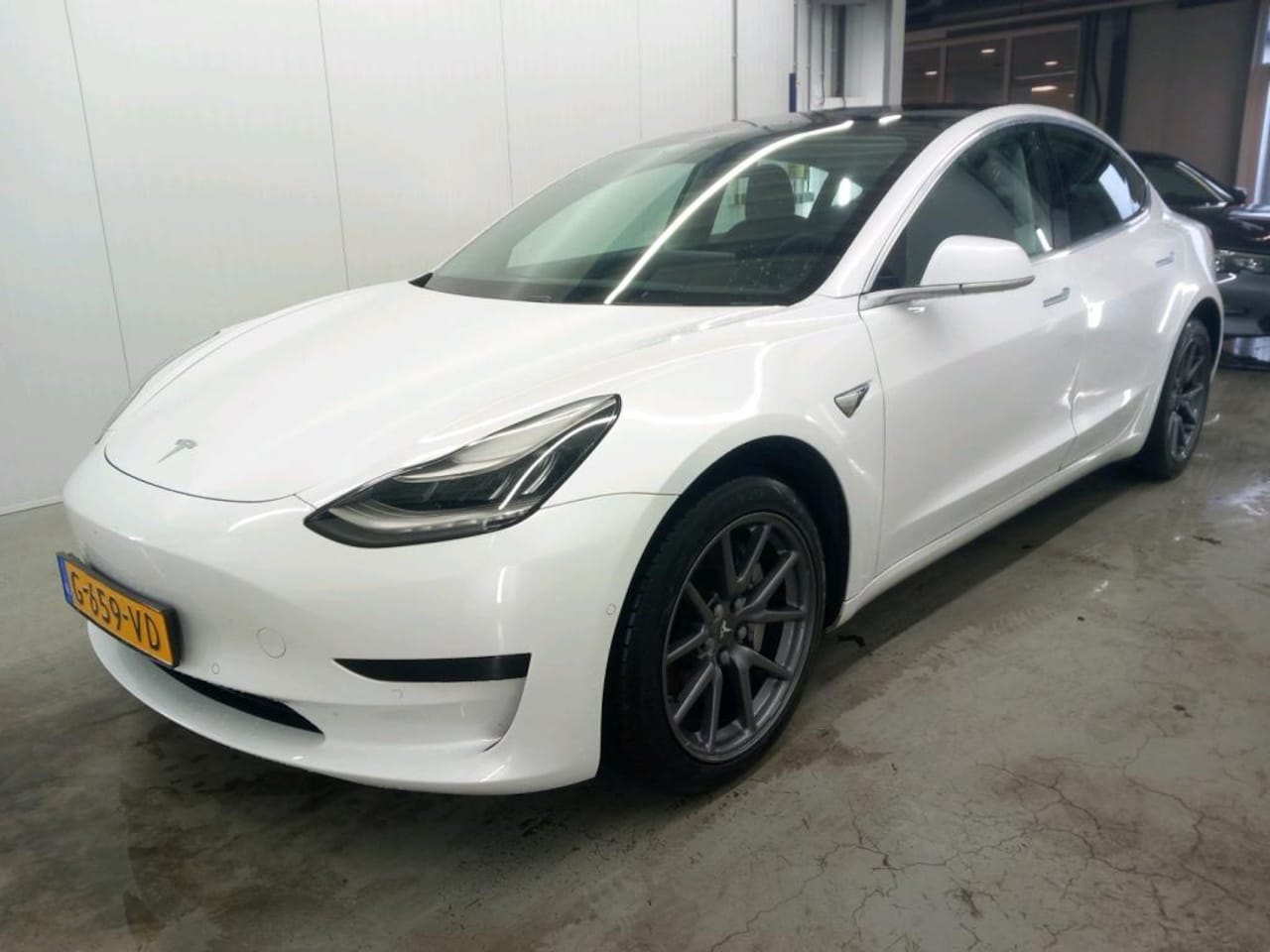 Tesla Model 3 - Standard RWD Plus [ AUTOPILOT+60 kWh+PREMIUM AUDIO ] - AutoWereld.nl