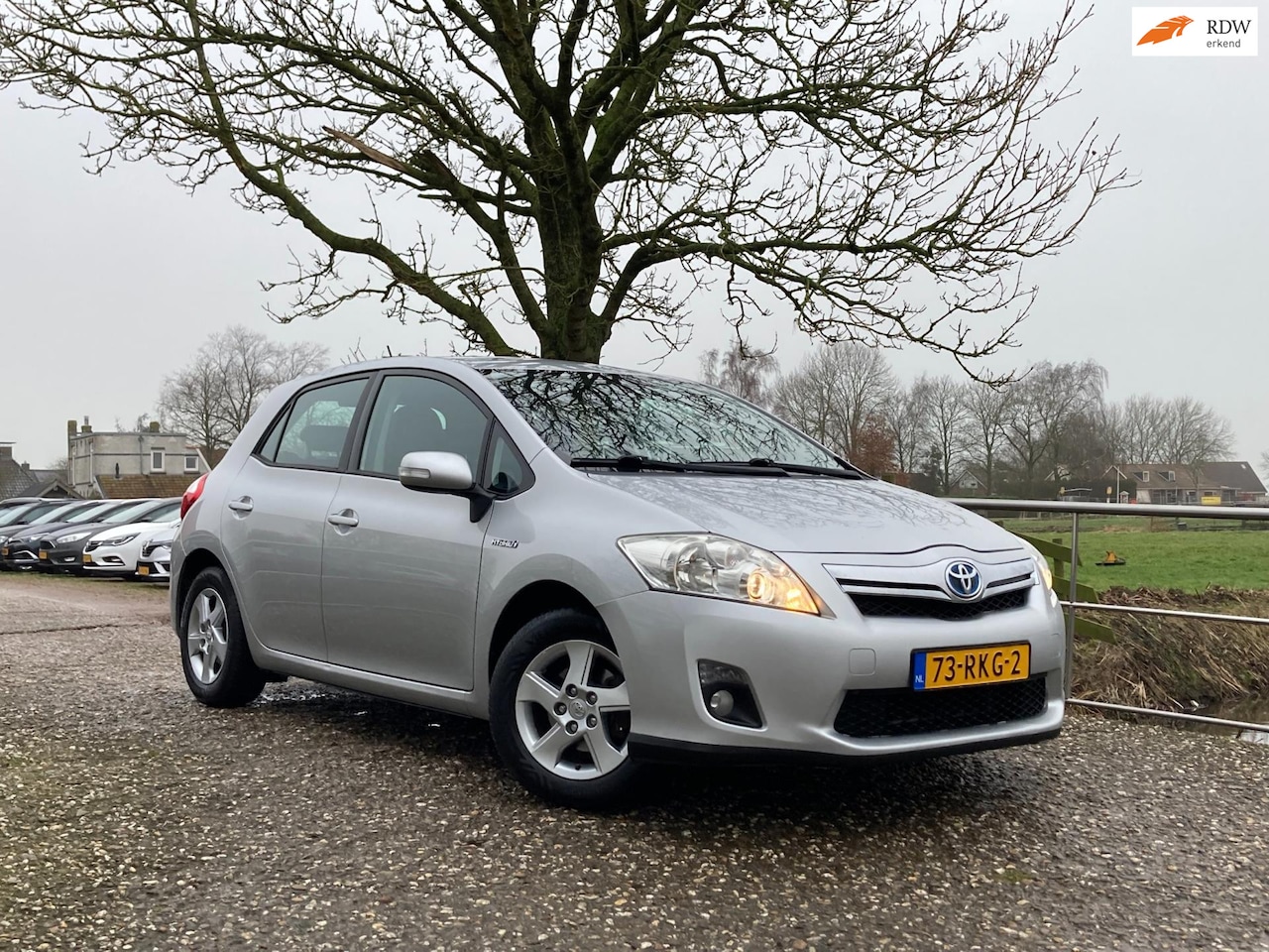 Toyota Auris - 1.8 Full Hybrid Aspiration | Lederbekleding + Cruise Nu € 6.975,-!!! - AutoWereld.nl