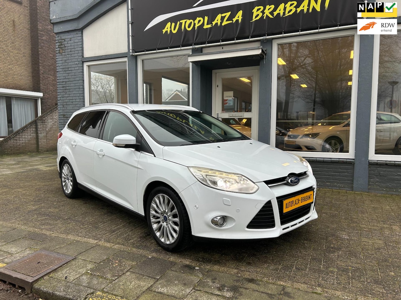 Ford Focus Wagon - 1.6 EcoBoost / NAVI / CRUISE / PDC / XENON - AutoWereld.nl