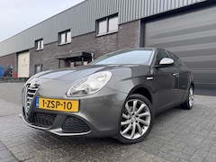 Alfa Romeo Giulietta - 1.4 T Impression | 2E EIGENAAR | 12MND GARANTIE | LMV | AIRCO |