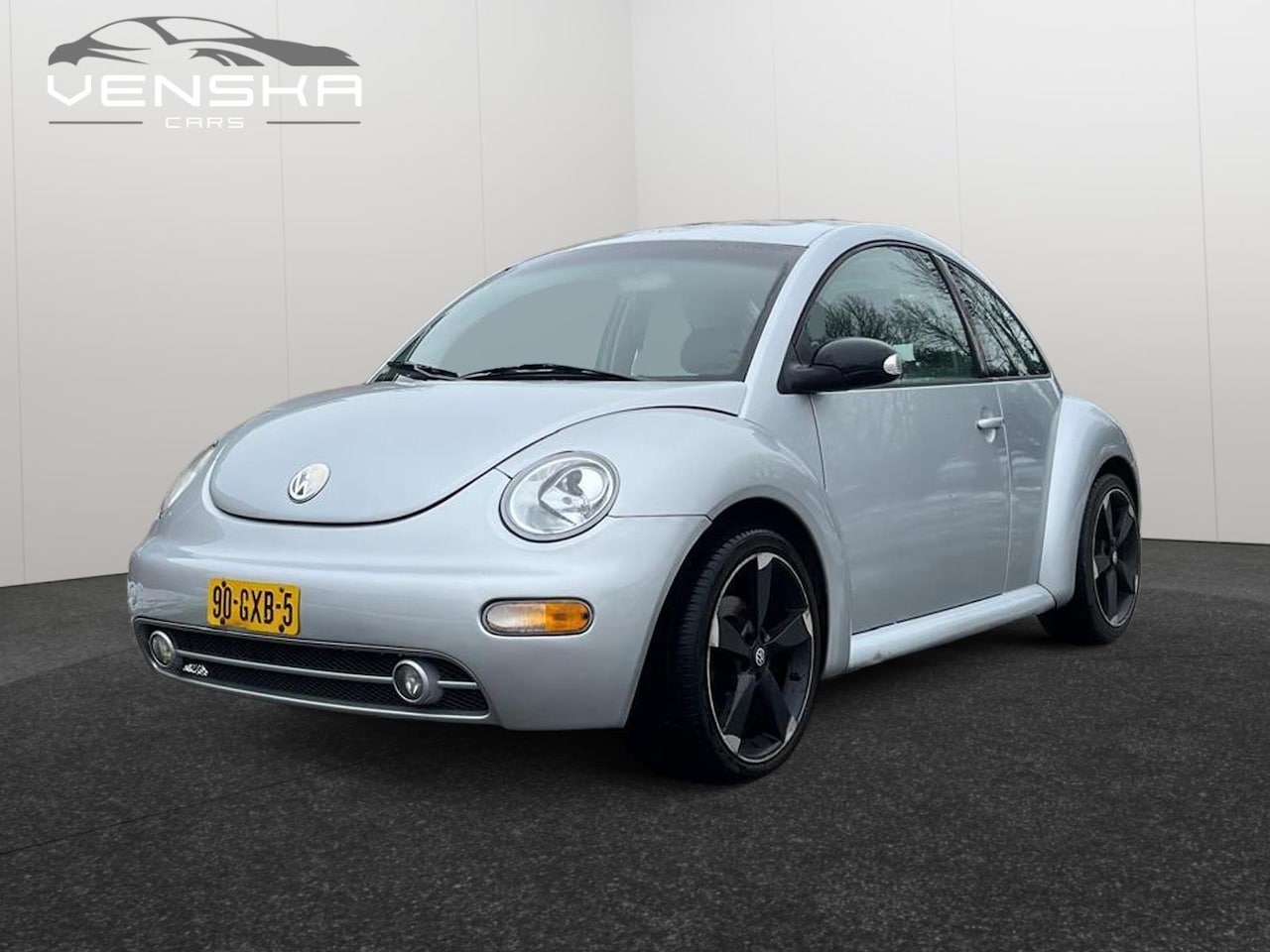 Volkswagen New Beetle - 2.0 Highline 2.0 Highline - AutoWereld.nl