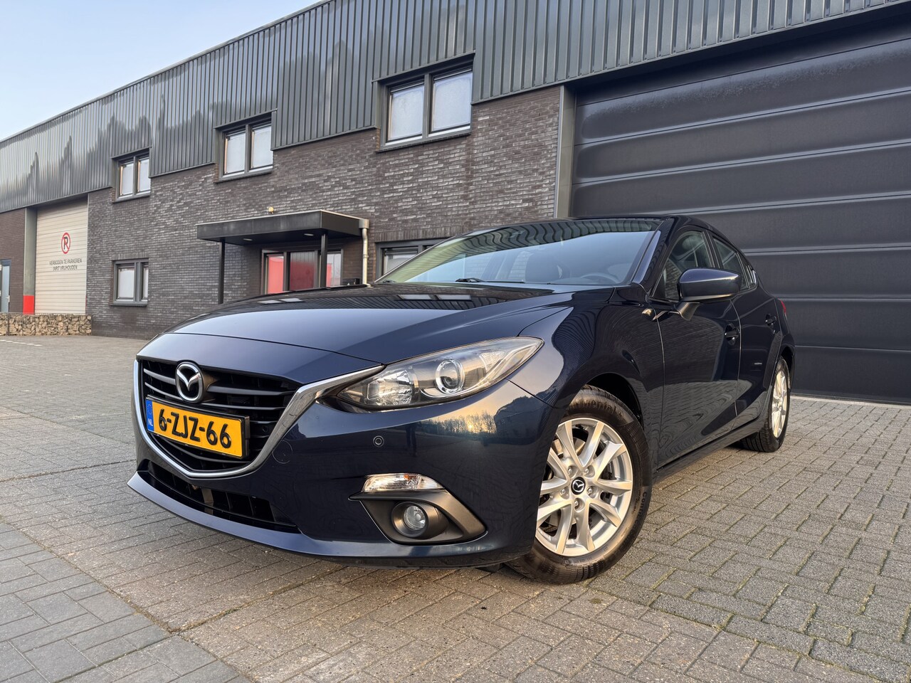 Mazda 3 - 2.0 Skylease | 2E EIGENAAR | 12MND GARANTIE | NAVI | LMV | AIRCO | - AutoWereld.nl