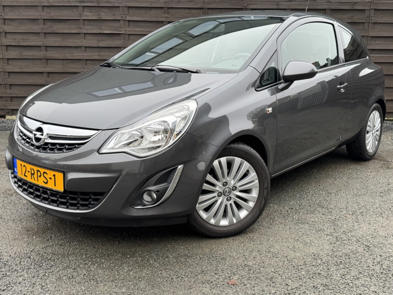 Opel Corsa - 1.4-16V Edition // VOL-AUT // NAVI // AIRCO // NAP - AutoWereld.nl