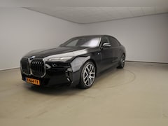 BMW i7 - xDrive60 | M-Sportpakket | LED | HUD | Active steering | Stoelventilatie | Panoramadak | D