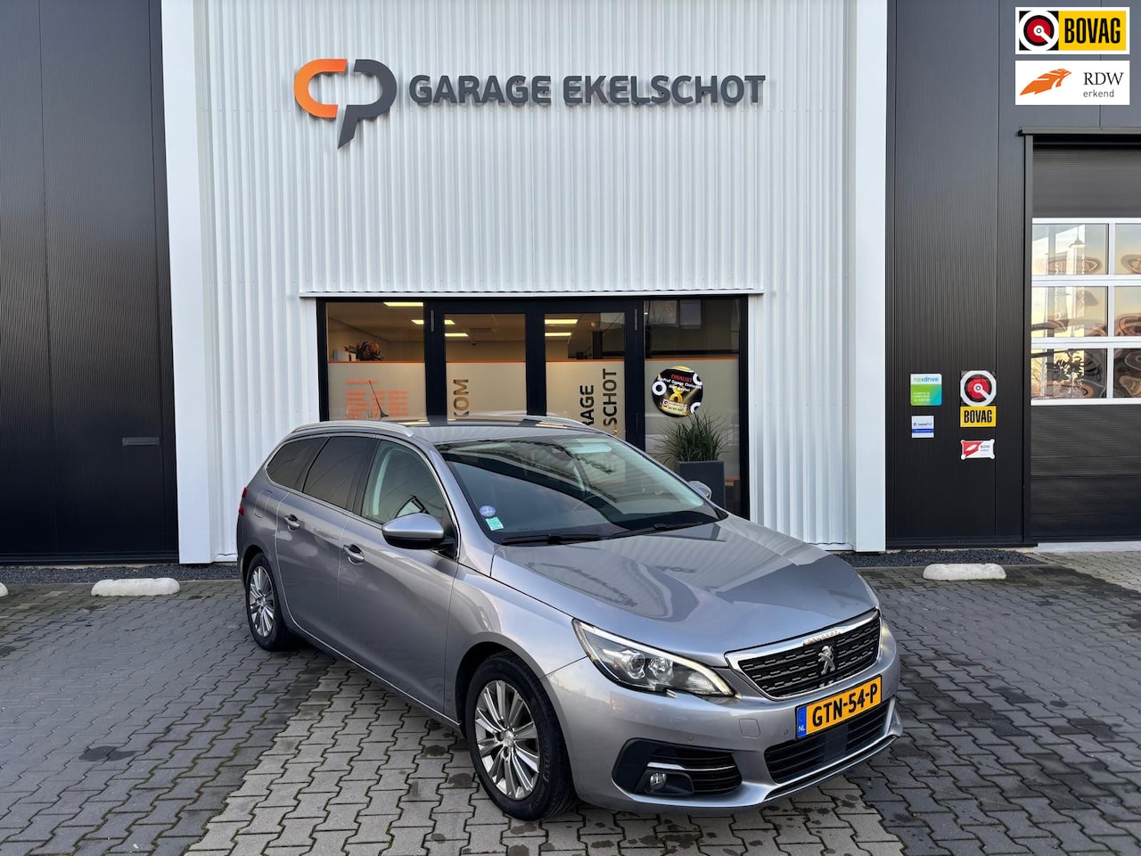 Peugeot 308 SW - 1.2 PureTech Allure Pack / Camera / Automaat / Carplay - AutoWereld.nl