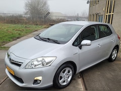 Toyota Auris - 1.8 Full Hybrid Aspiration clima cruise