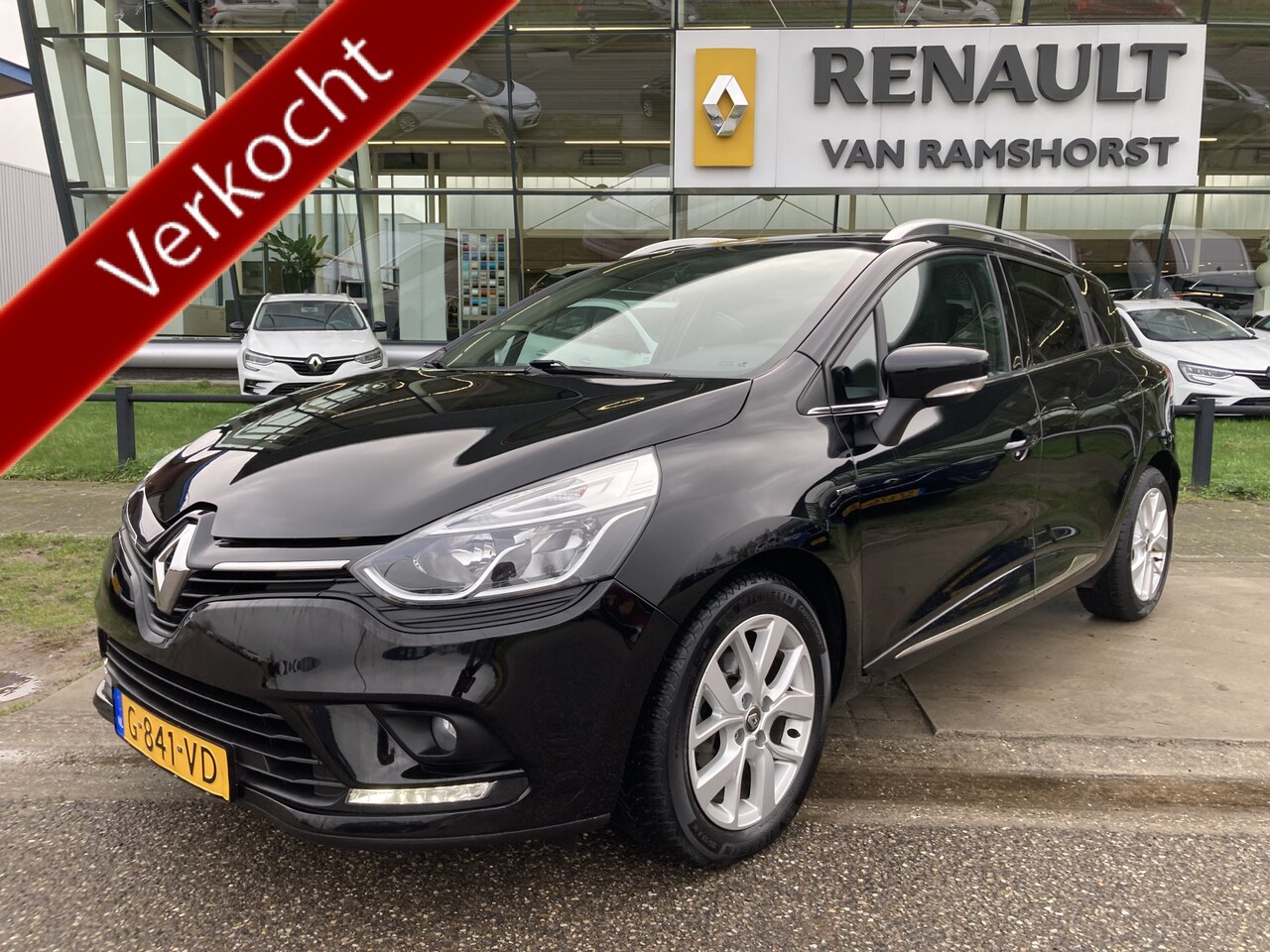 Renault Clio Estate - 0.9 TCe Limited / Keyless / Parkeersens. Achter / Cruise / Applecarplay / Androidauto / DA - AutoWereld.nl