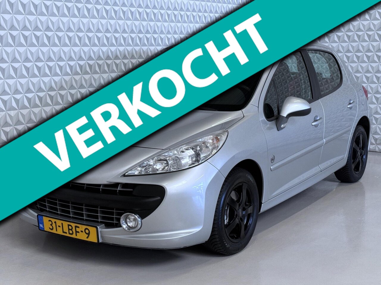 Peugeot 207 - 1.4 VTi Airco Cruise Panoramadak 160000km (2009) - AutoWereld.nl