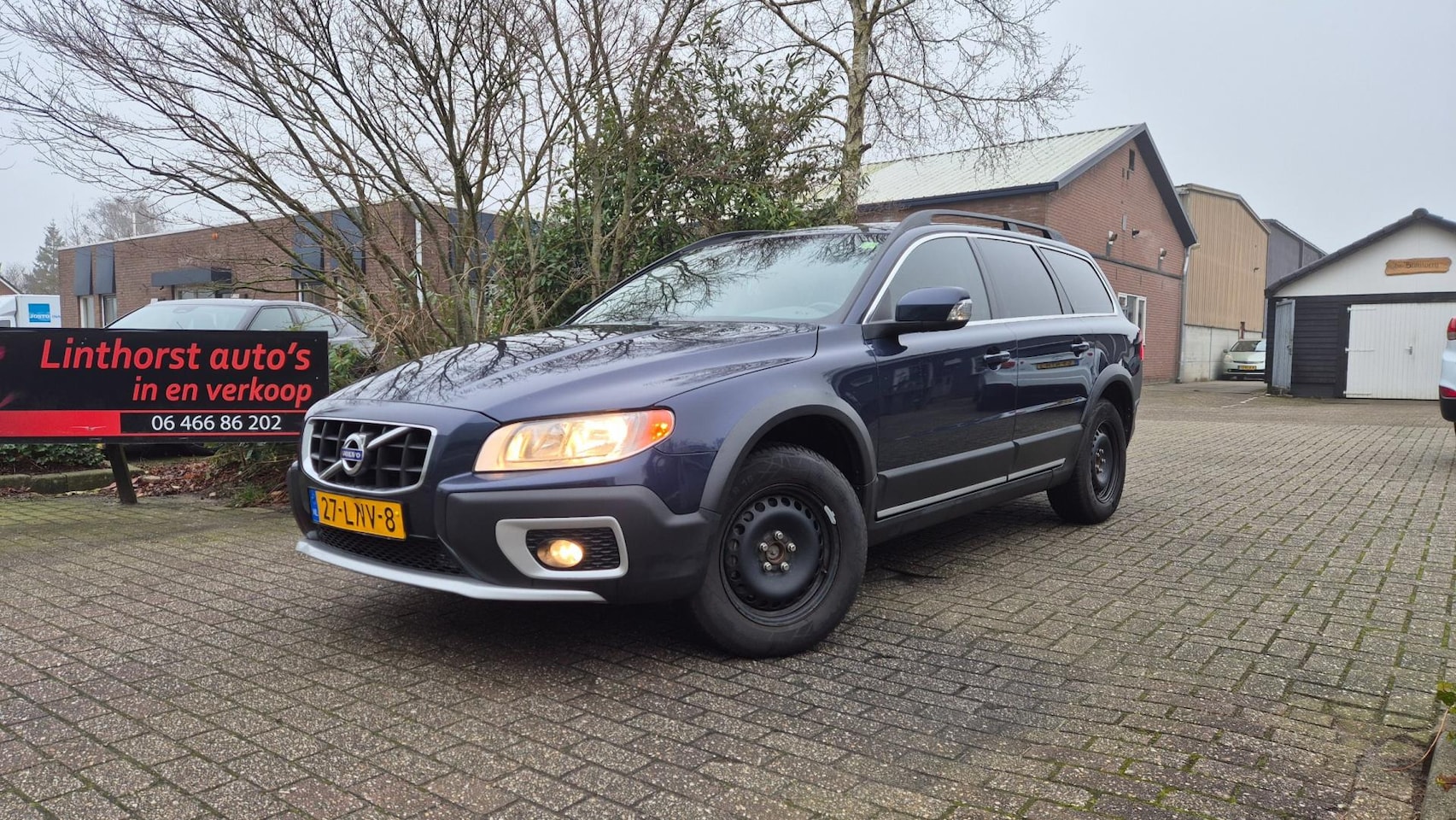 Volvo XC70 - 2.0 D3 FWD Momentum LEDER-NAVI-BJ 2010 EURO 5 - AutoWereld.nl