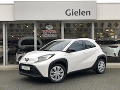 Toyota Aygo X - 1.0 VVT-i Play | Stoelverwarming, Apple CarPlay/Android Auto, Parkeercamera, Airco, Lichts