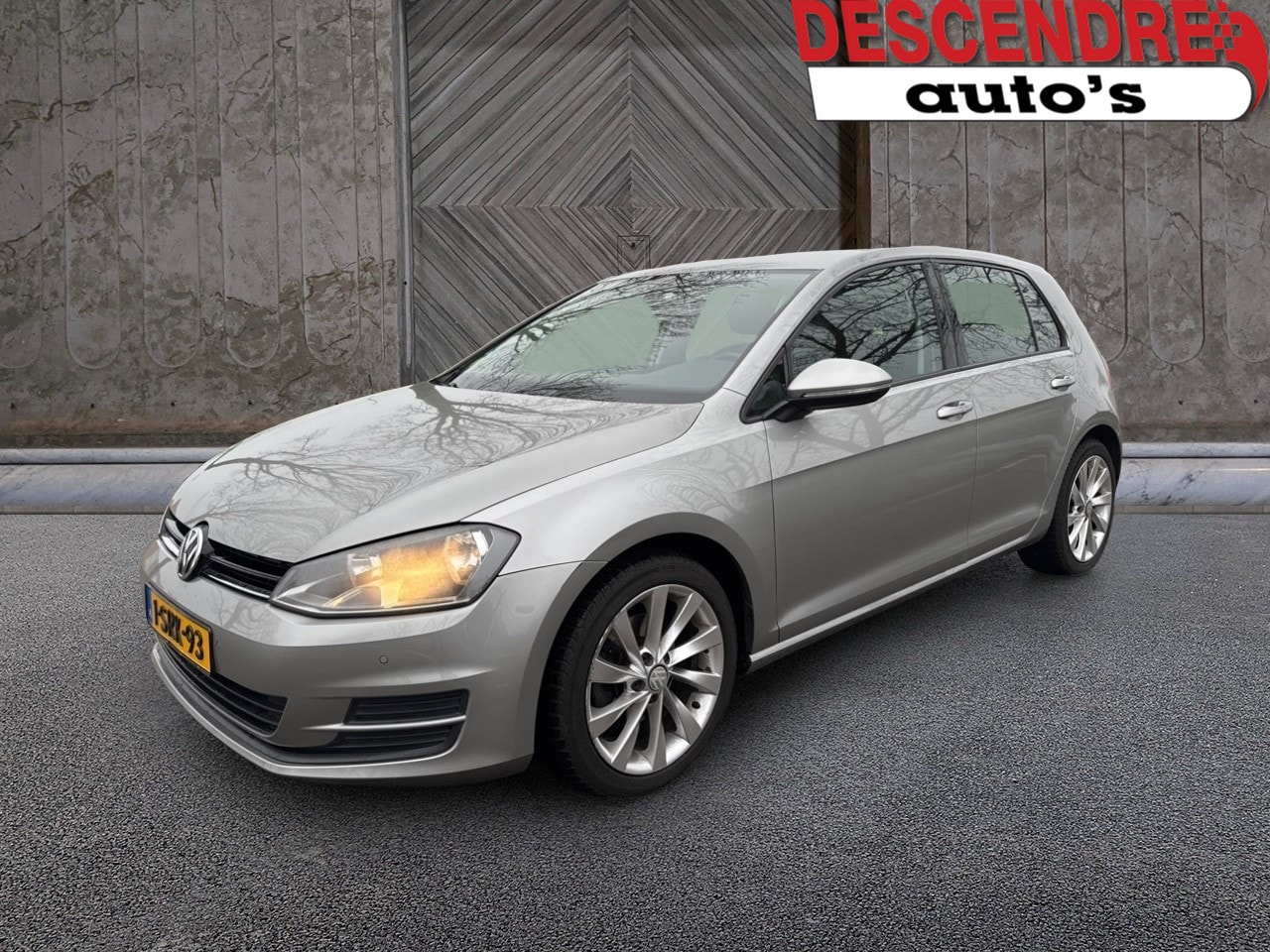 Volkswagen Golf - 1.6 TDI Highline 1.6 TDI Highline - AutoWereld.nl