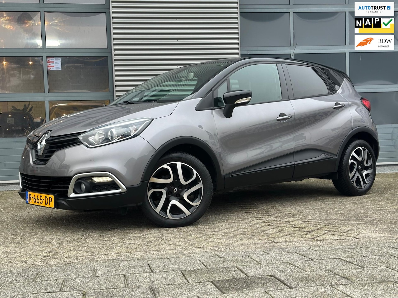 Renault Captur - 1.2 TCe Dynamique | CRUISECR | NAVI | Camera | Keyless | Climate - AutoWereld.nl