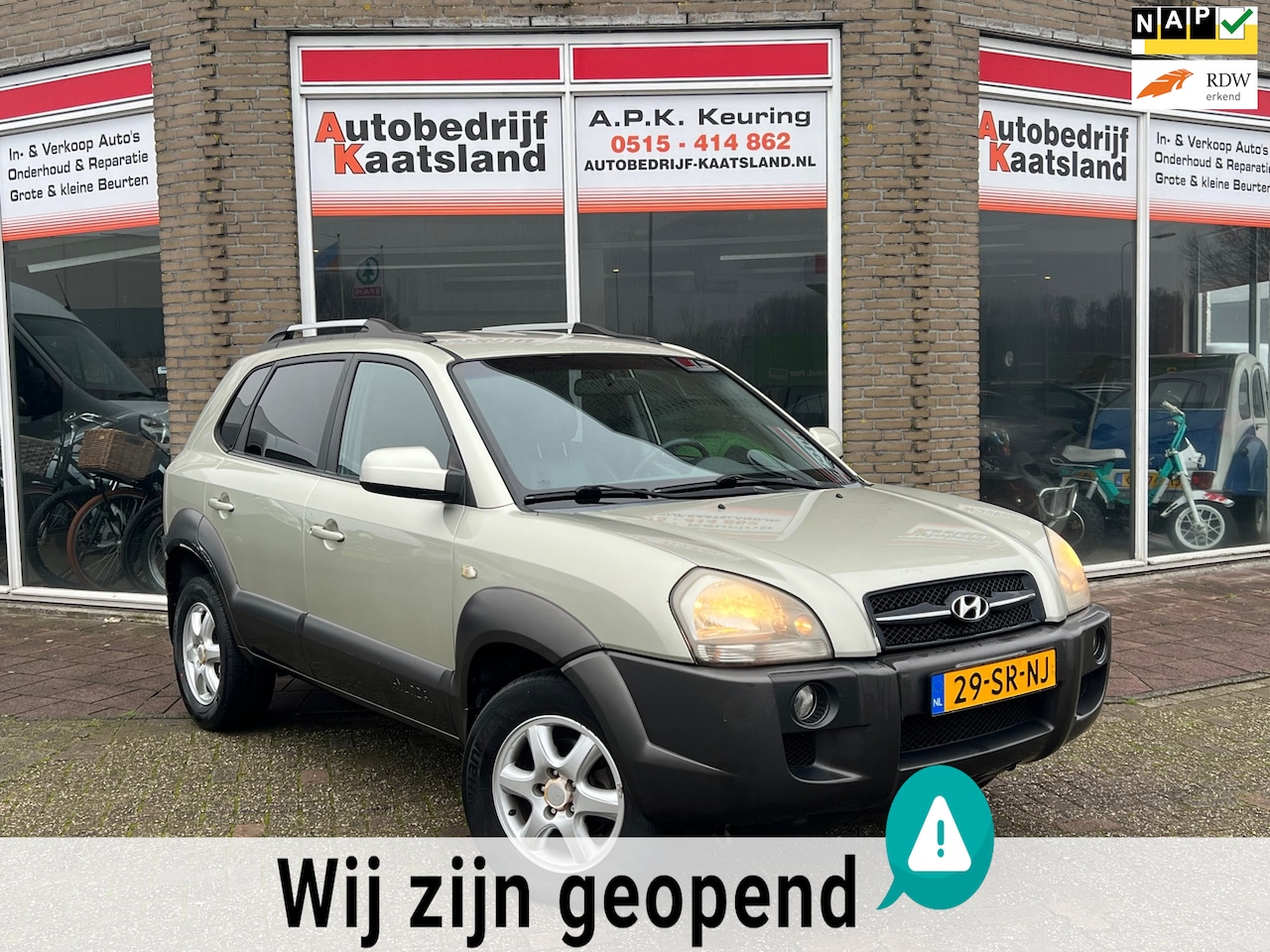 Hyundai Tucson - 2.0i Style - Leder - Clima - Cruise - Nieuwe APK! - AutoWereld.nl