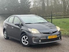 Toyota Prius - 1.8 Plug-in Executive Business /Xenon/Navi/Camera/Stoelverwarming/