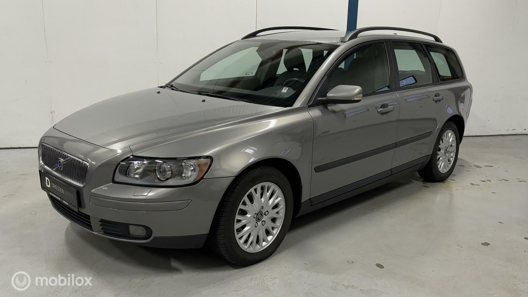 Volvo V50 - 2.5 T5 Kinetic UNIEK 46.000KM / HISTORIE COMPLEET - AutoWereld.nl