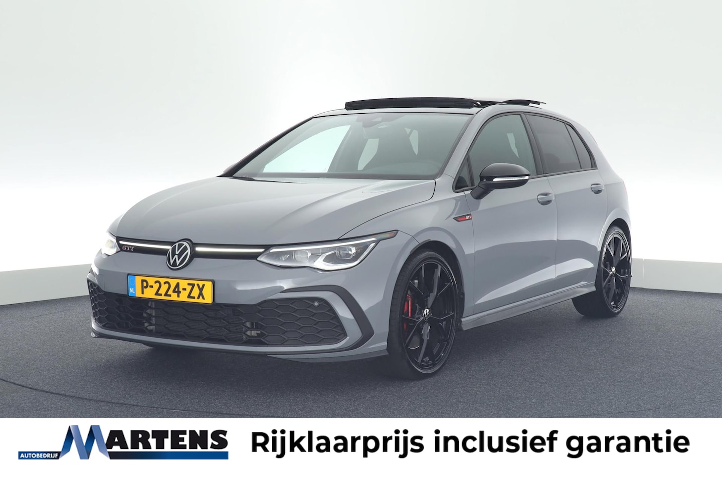 Volkswagen Golf - 2.0 TSI 245pk DSG GTI Pano Stoelverwarming Virtual Cockpit Navigatie - AutoWereld.nl