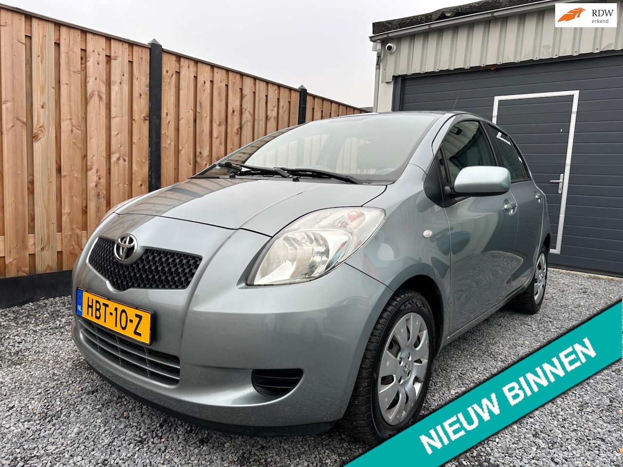 Toyota Yaris - 1.3 VVTi Terra Airco | Elek. Ramen | Nieuwe APK - AutoWereld.nl