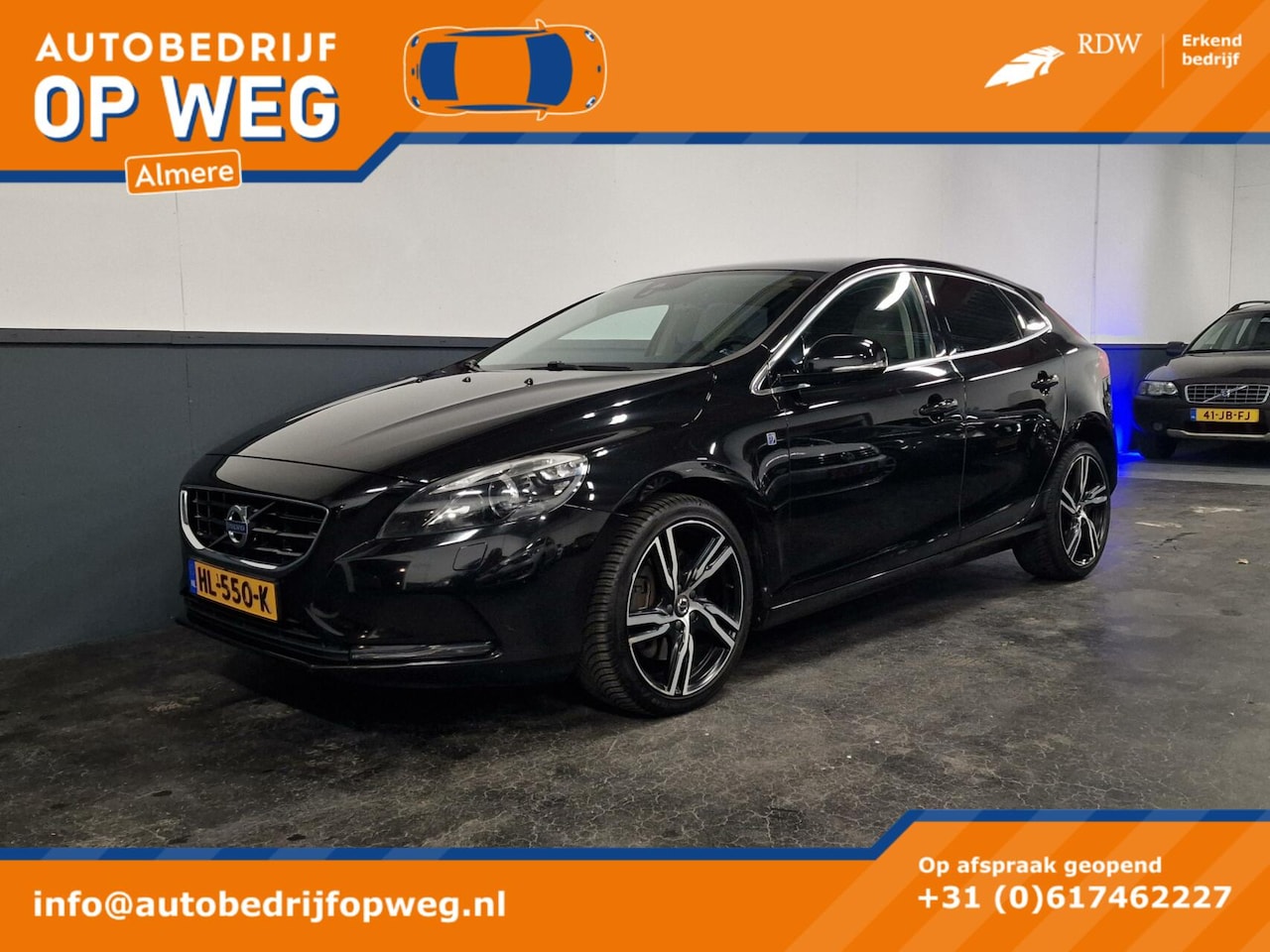 Volvo V40 - 2.0 D3 Ocean Race | Pano | Navi | Camera | Stoelv - AutoWereld.nl