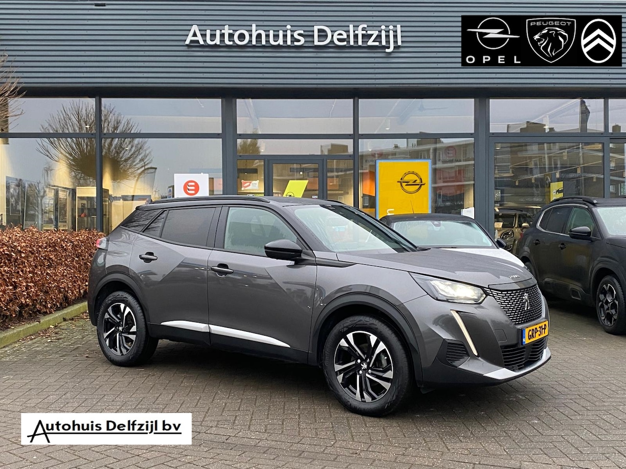 Peugeot 2008 - 1.2 130pk Active Pack App. Connect A.Camera - AutoWereld.nl