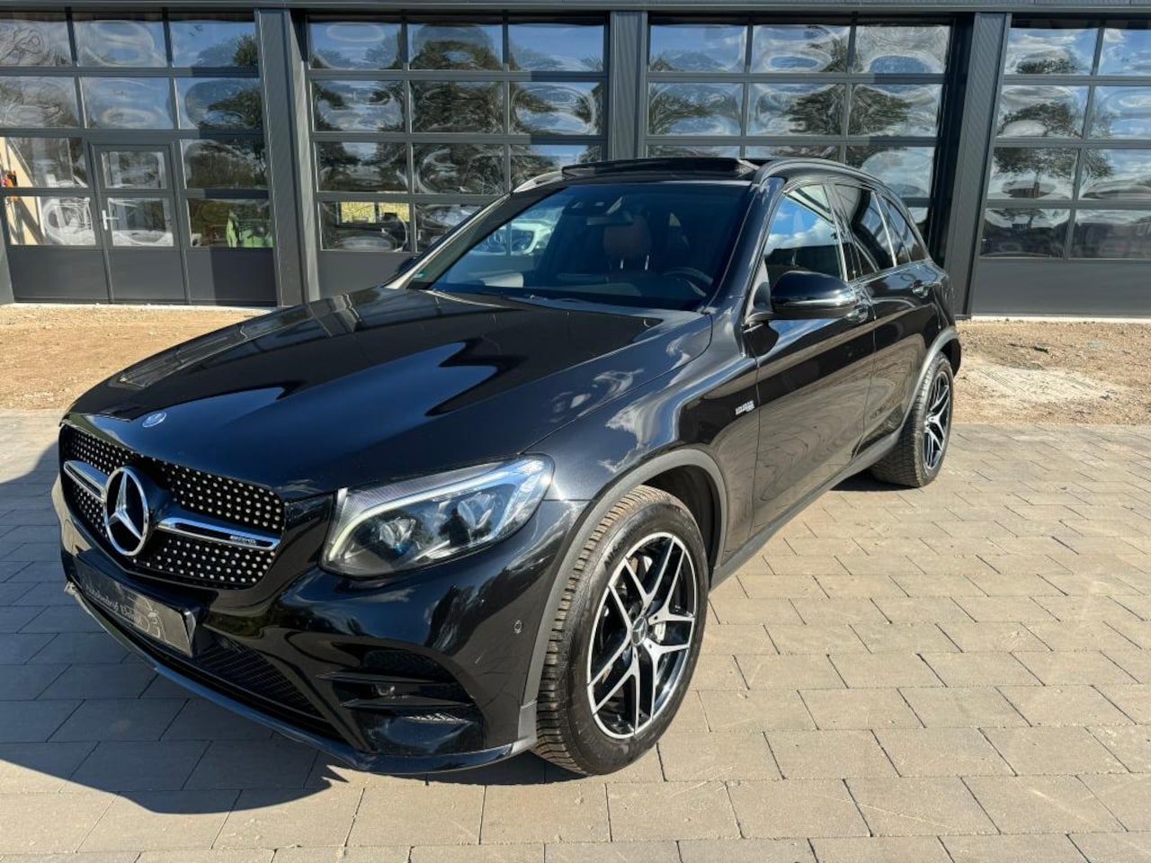 Mercedes-Benz GLC-klasse - 43 AMG / Pano / Leder - AutoWereld.nl