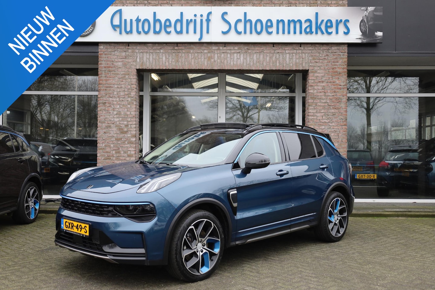 Lynk & Co 01 - 1.5 261PK! 6.6Kwh LADEN! 360-CAMERA PANO/SCHUIF INFINITY DAB NAVI CARPLAY STOELVERWARMING - AutoWereld.nl